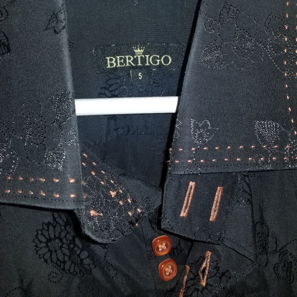 Black textured shirt - Picture 2 of 3